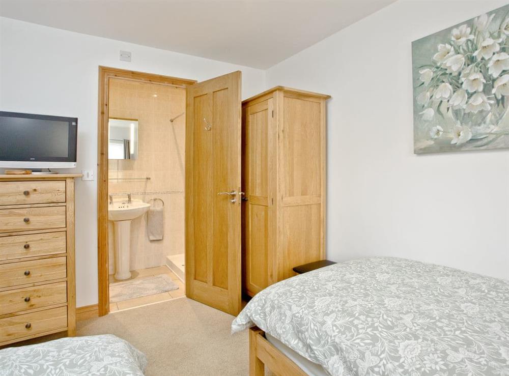 Twin bedroom (photo 2) at Orchard View in Whitegate, near Chard, Somerset