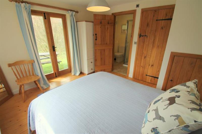 Double bedroom (photo 3) at Ormrods, Withypool