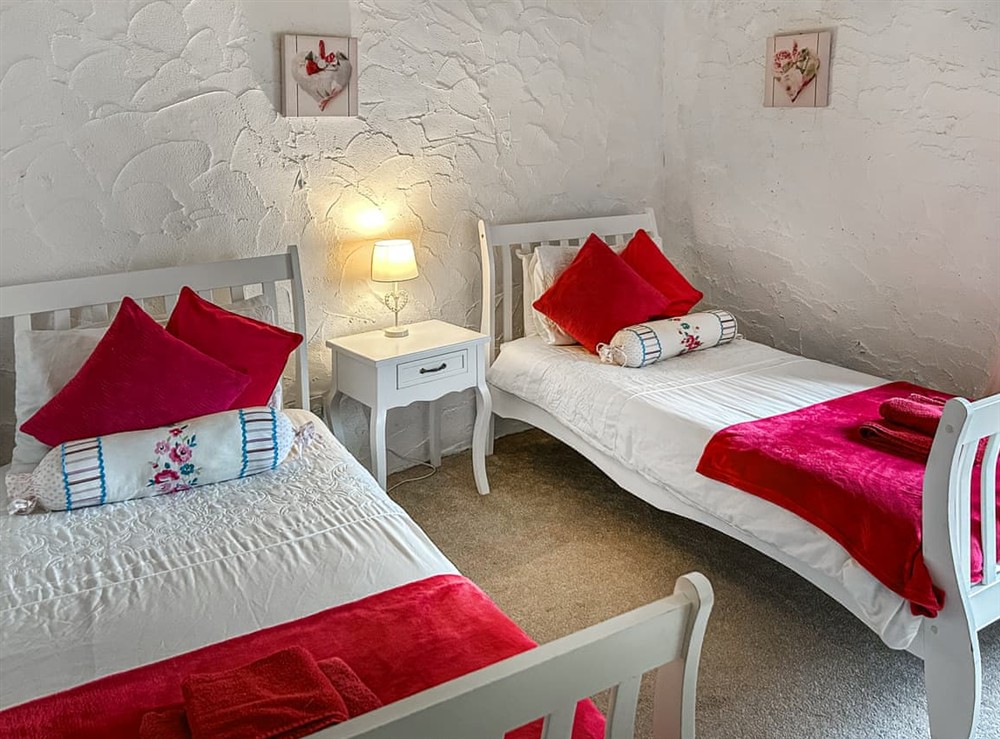 Twin bedroom at Oronsay Cottage in Ulverston, Cumbria