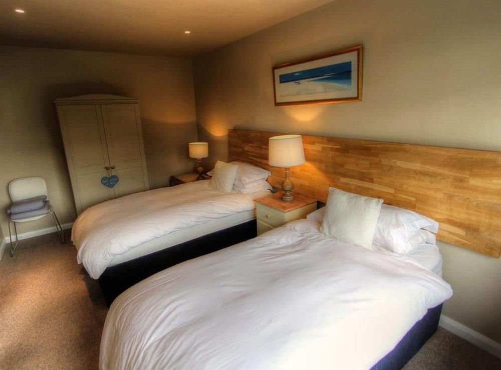 Twin bedroom at Orrest Head Cottage in Windermere, Cumbria