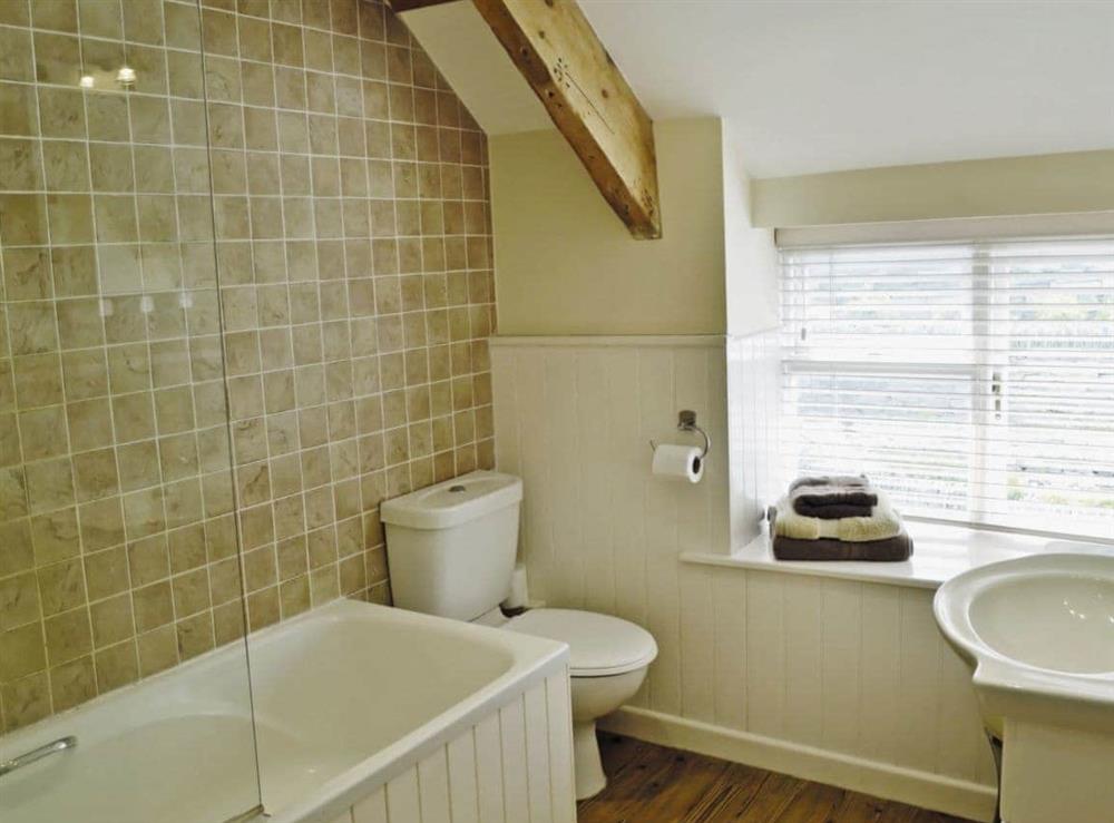 Bathroom at Ostlers in Boscastle, Cornwall
