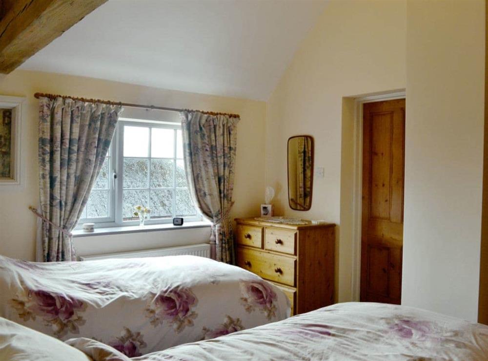 Twin bedroom at Ostlers Cottage in Westborough, near Newark, Lincolnshire