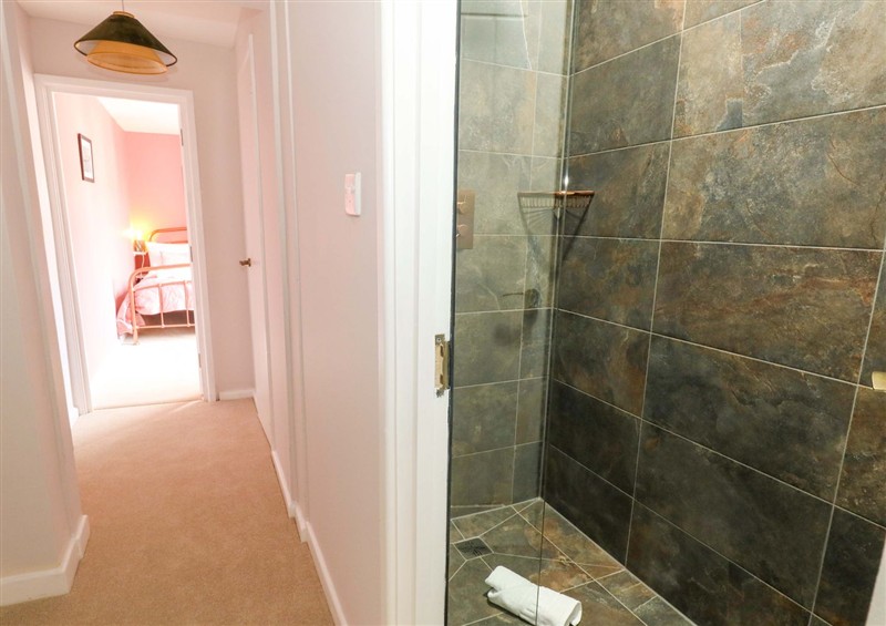 Bathroom (photo 3) at Otter Cottage, Weymouth
