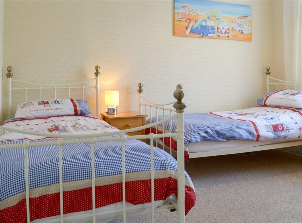 Twin bedroom at Outlook in Stratton, near Bude, Cornwall