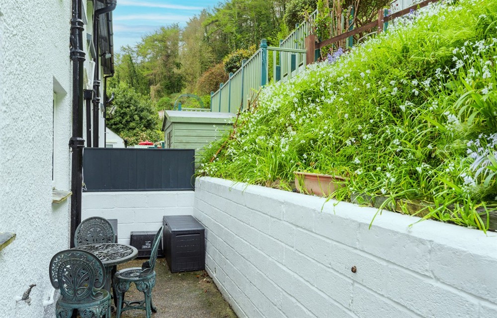Enjoy the garden at Overbrook in Polperro