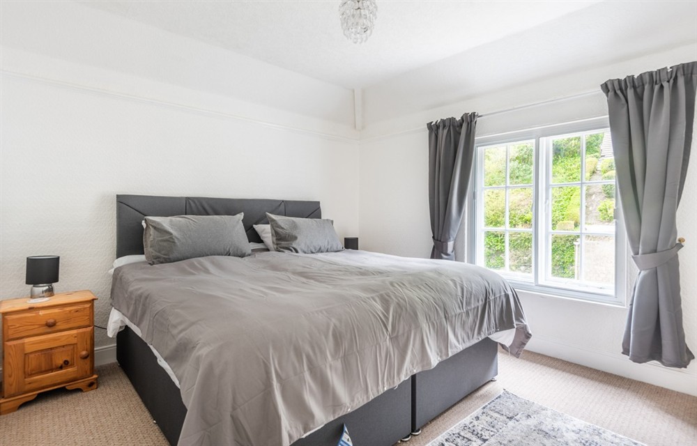 This is a bedroom at Overbrook in Polperro