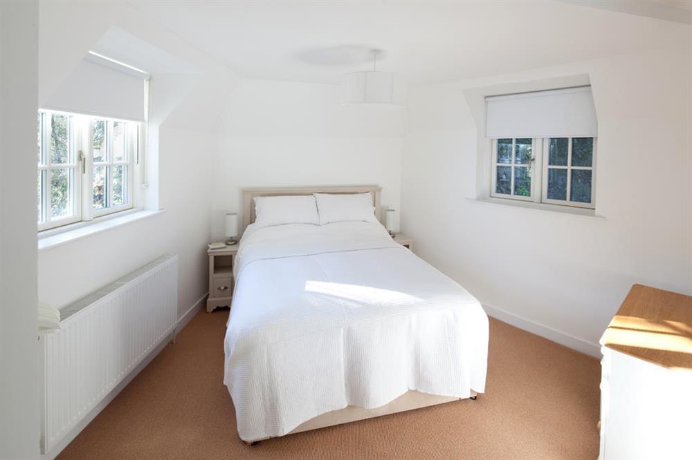 'Angelo' bedroom (Penthouse Apartment) at Oversteps House in , Salcombe