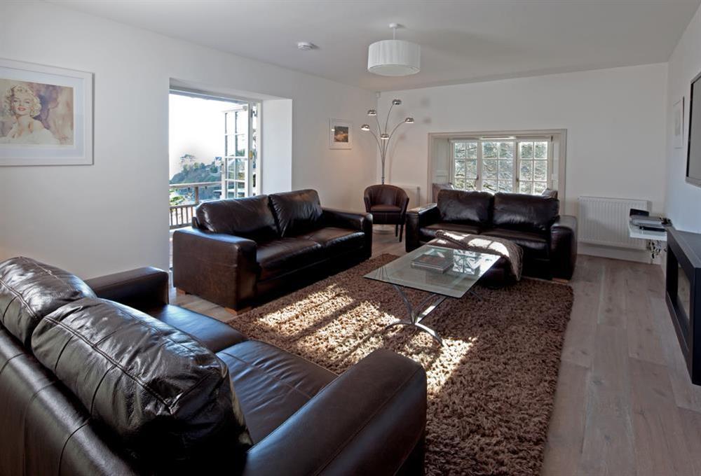 Sitting area (Penthouse Apartment) at Oversteps House in , Salcombe