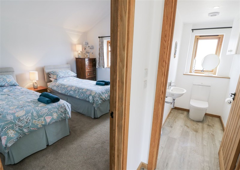 A bedroom in Owl Barn (photo 2) at Owl Barn, Farnborough