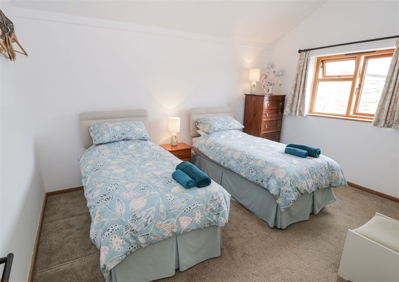 One of the 2 bedrooms (photo 2) at Owl Barn, Farnborough
