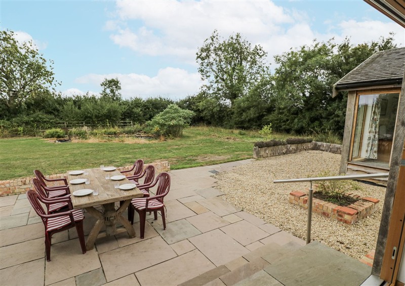 Outside (photo 2) at Owl Barn, Farnborough