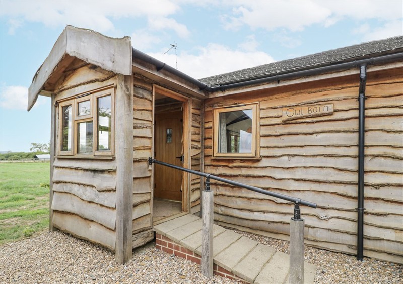 This is the setting of Owl Barn at Owl Barn, Farnborough