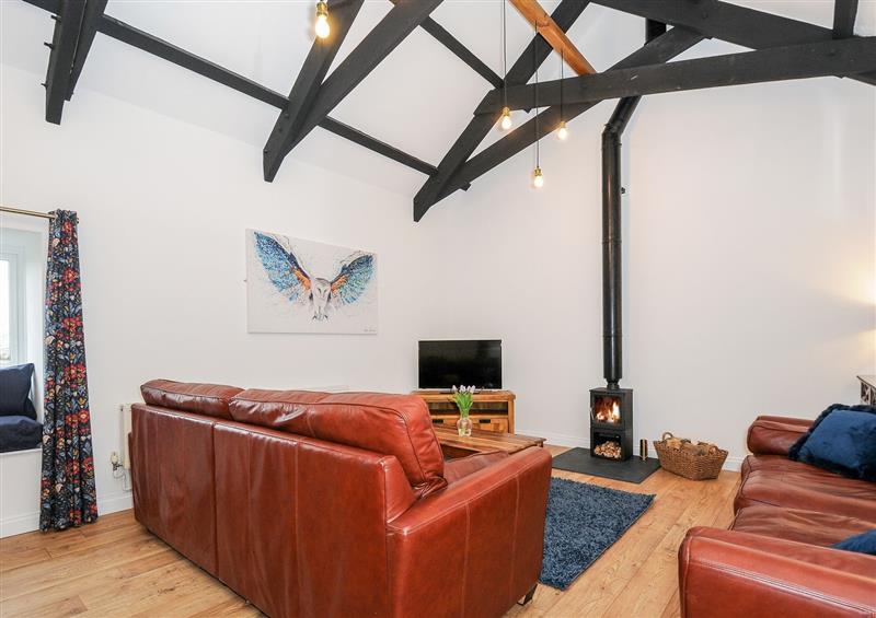 Enjoy the living room at Owl Barn, St Keyne near Duloe