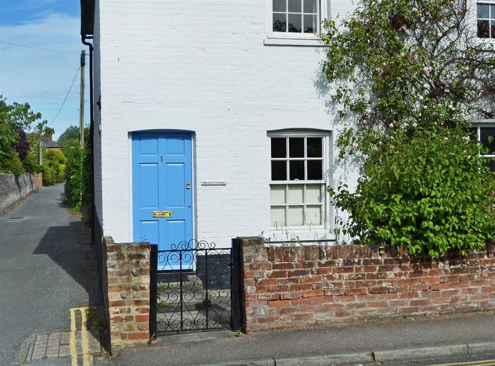 Perfect holiday hideaway at Owl Cottage in Canterbury, Kent