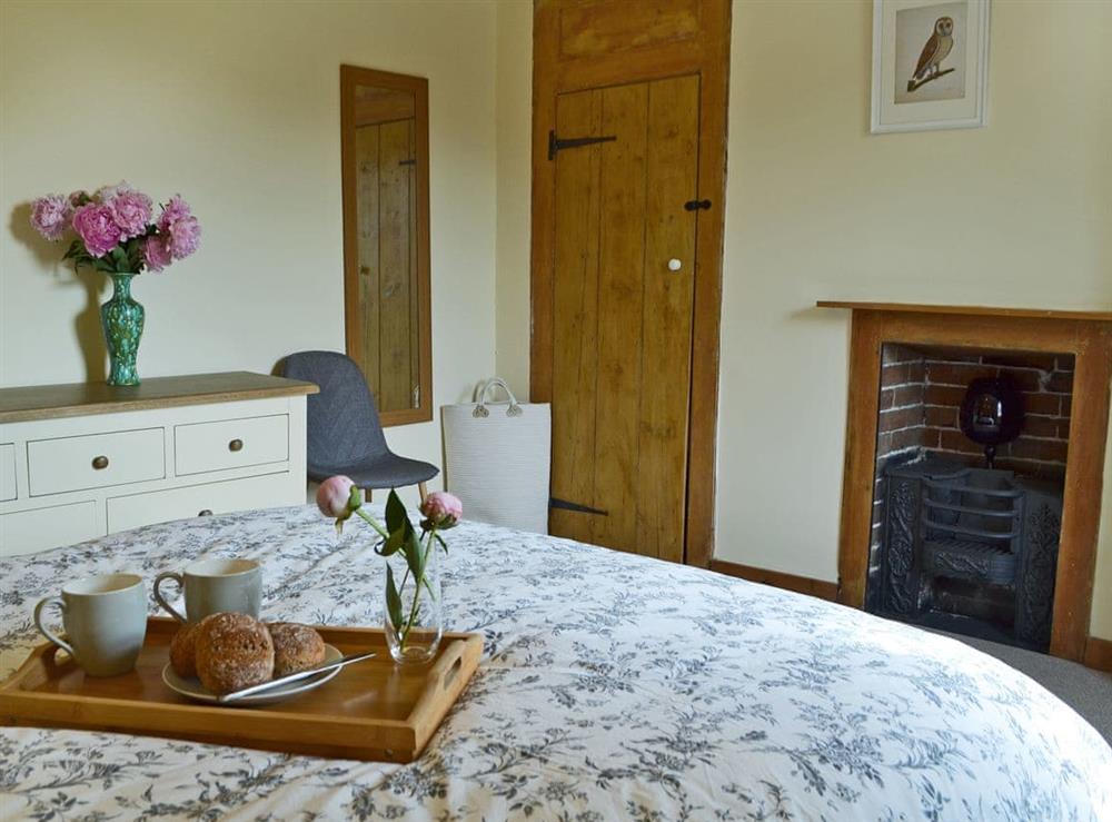 Romantic double bedroom (photo 2) at Owl Cottage in Canterbury, Kent