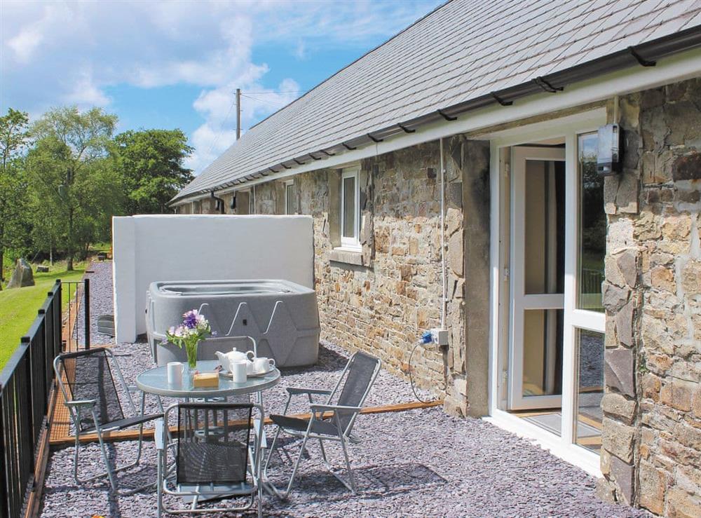 Charming property with private hot tub at Owl Cottage in Llandeilo, Dyfed