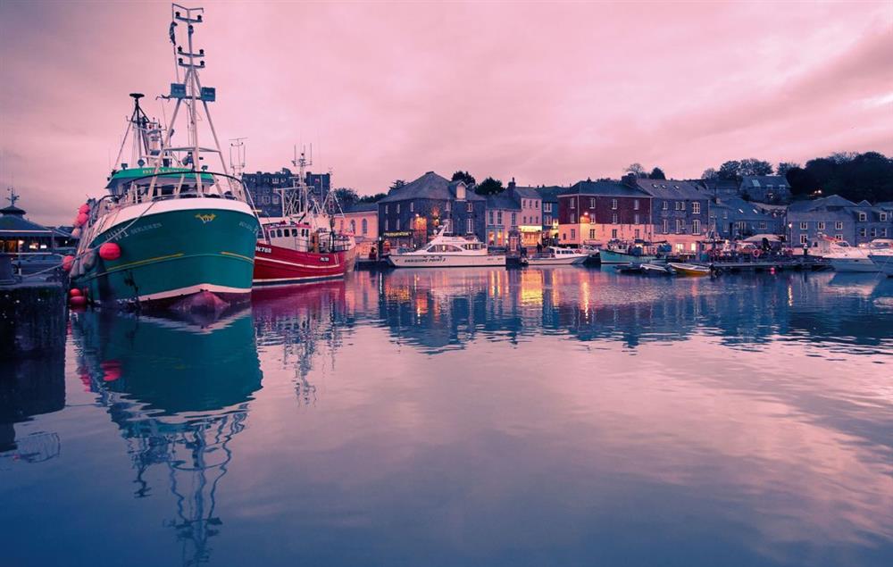 Padstow with its harbour can be reached in just under 25 minutes