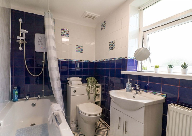 Bathroom (photo 2) at Oxcroft View, Oxcroft near Bolsover