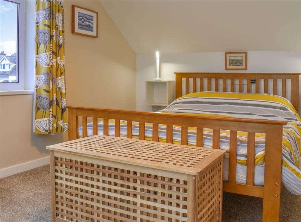 Double bedroom (photo 3) at Oystercatcher in Benllech, Anglesey, Gwynedd