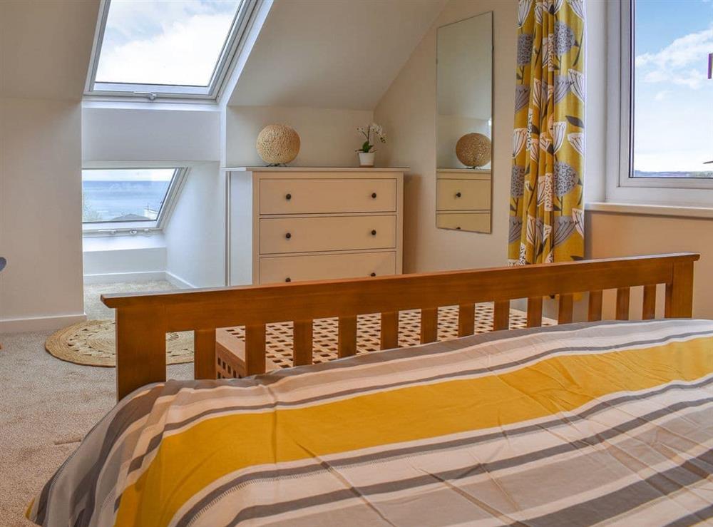 Double bedroom (photo 4) at Oystercatcher in Benllech, Anglesey, Gwynedd