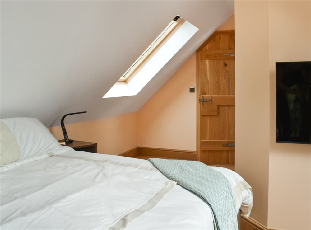 Double bedroom (photo 4) at Pabi in Nansidyll, Dyfed