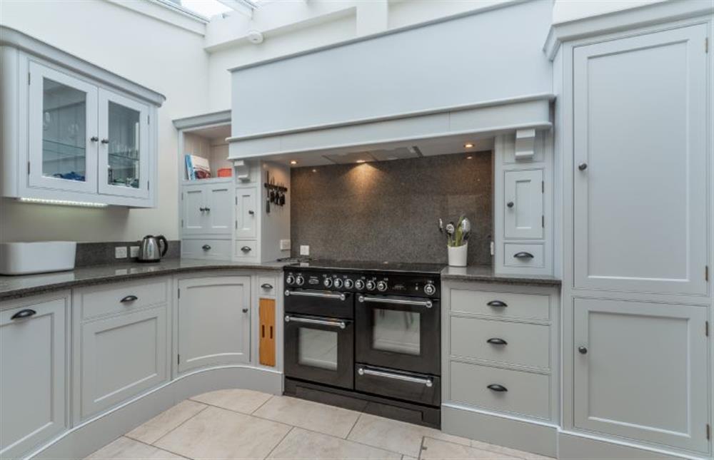 Ground floor: Well-equipped kitchen with Rangemaster oven at Palgrave Barn, Burnham Market near Kings Lynn