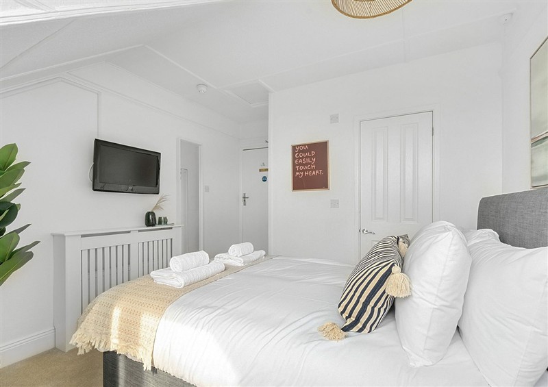 This is a bedroom (photo 4) at Palm House, Newquay