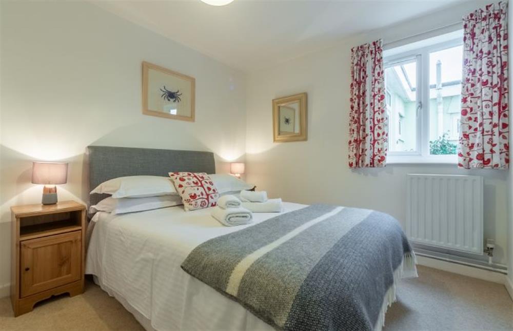 Bedroom two with a 4’6 double bed at Palm Trees, Polzeath