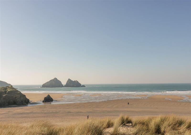 The setting of Palm View at Palm View, Holywell Bay