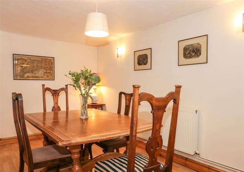 Dining room at Palmers Green Cottage, Hatch Beauchamp near Wrantage