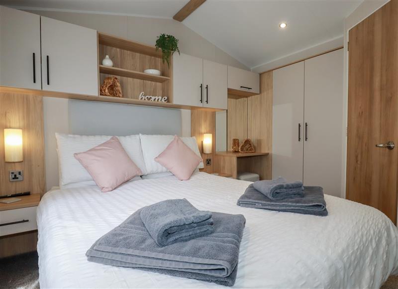 One of the 2 bedrooms at Pams Place, Crantock