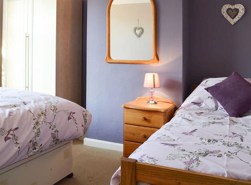Charming twin bedded room with double and single bed at Pams Plaice in Offord D’Arcy, near Godmanchester, Cambridgeshire, England