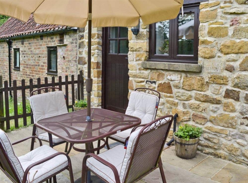 Sitting-out-area at Paper Mill Cottage in Sutton-under-Whitestonecliffe, near Thirsk, North Yorkshire