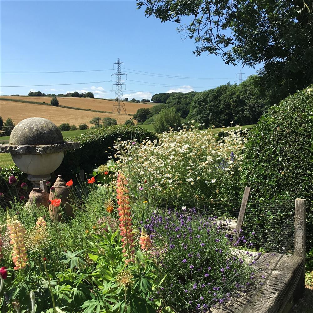 Park Corner is enveloped by stunning countryside views  (photo 2) at Park Corner, Sutton Scarsdale