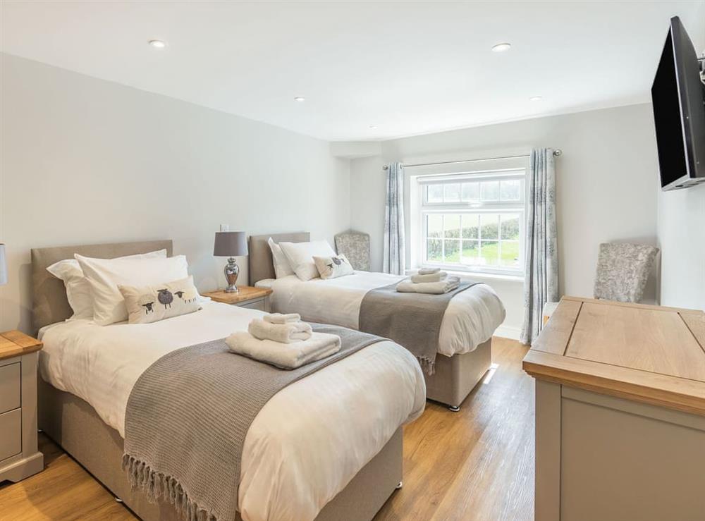Twin bedroom at Park Cottage in Worlaby, near Louth, Lincolnshire