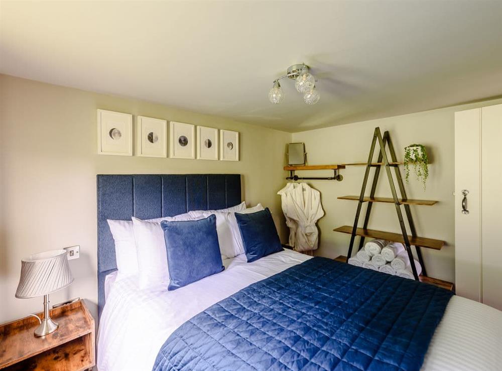 Double bedroom at Glyn-Haul, 