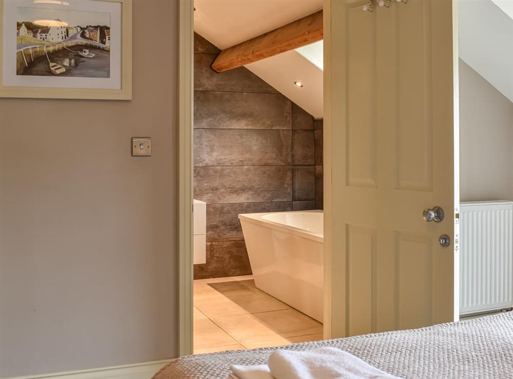 Double bedroom (photo 2) at Park Gate in Windermere, Cumbria