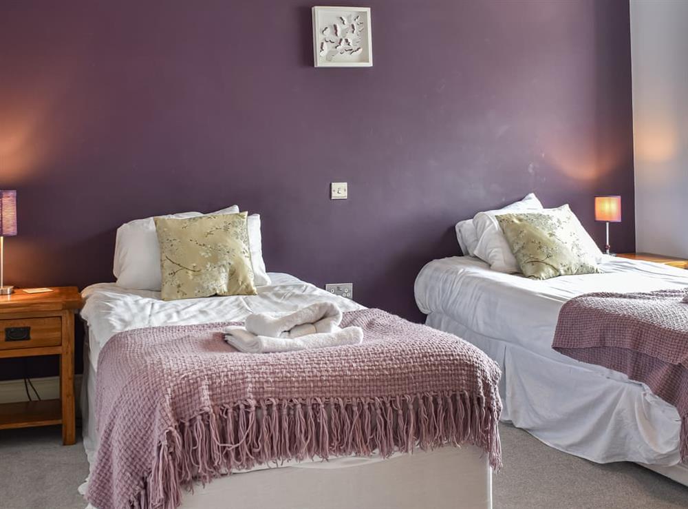 Twin bedroom (photo 3) at Park Gate in Windermere, Cumbria