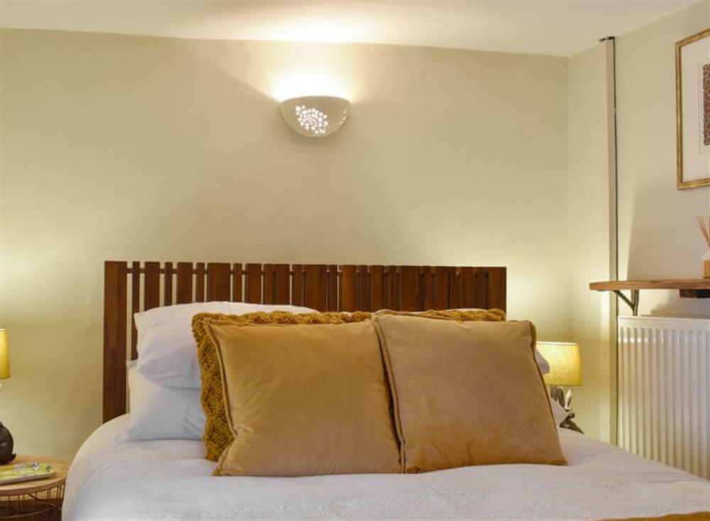 Peaceful double bedroom at Parky Mews in Richmond, Yorkshire, North Yorkshire