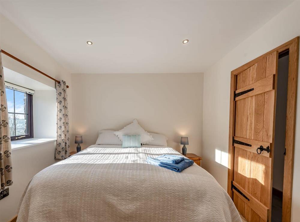 Double bedroom at Parlwr Godro in Lampeter, Dyfed