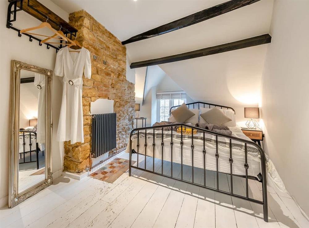 Double bedroom at Patience Cottage in Milton-Under-Wychwood, Oxfordshire