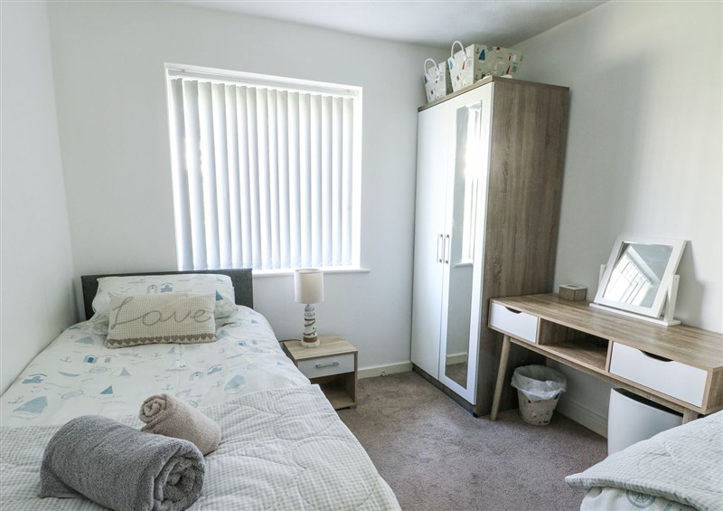 One of the 3 bedrooms (photo 2) at Pattaya, Y Felinheli