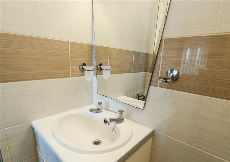 The bathroom at Pattaya, Y Felinheli
