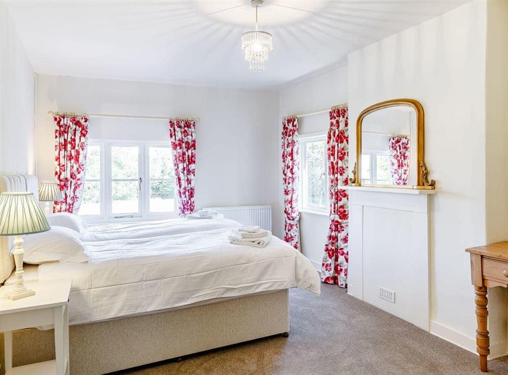 Twin bedroom at Pattiswick Hall in Pattiswick, near Coggeshall, Essex