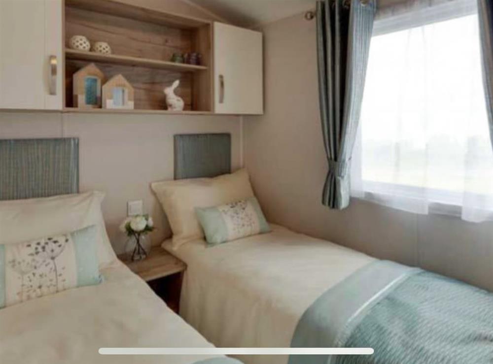 Twin bedroom at Paul Jones Retreat in Sandyhills, Dumfriesshire