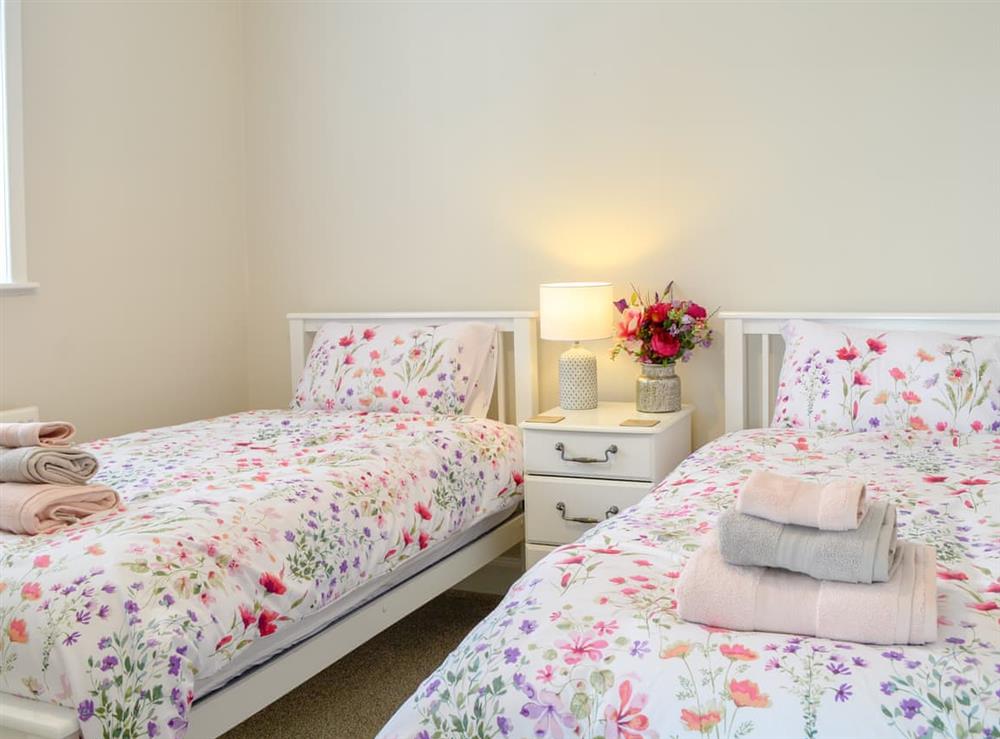 Twin bedroom at Paxville in Gretna, Buckinghamshire