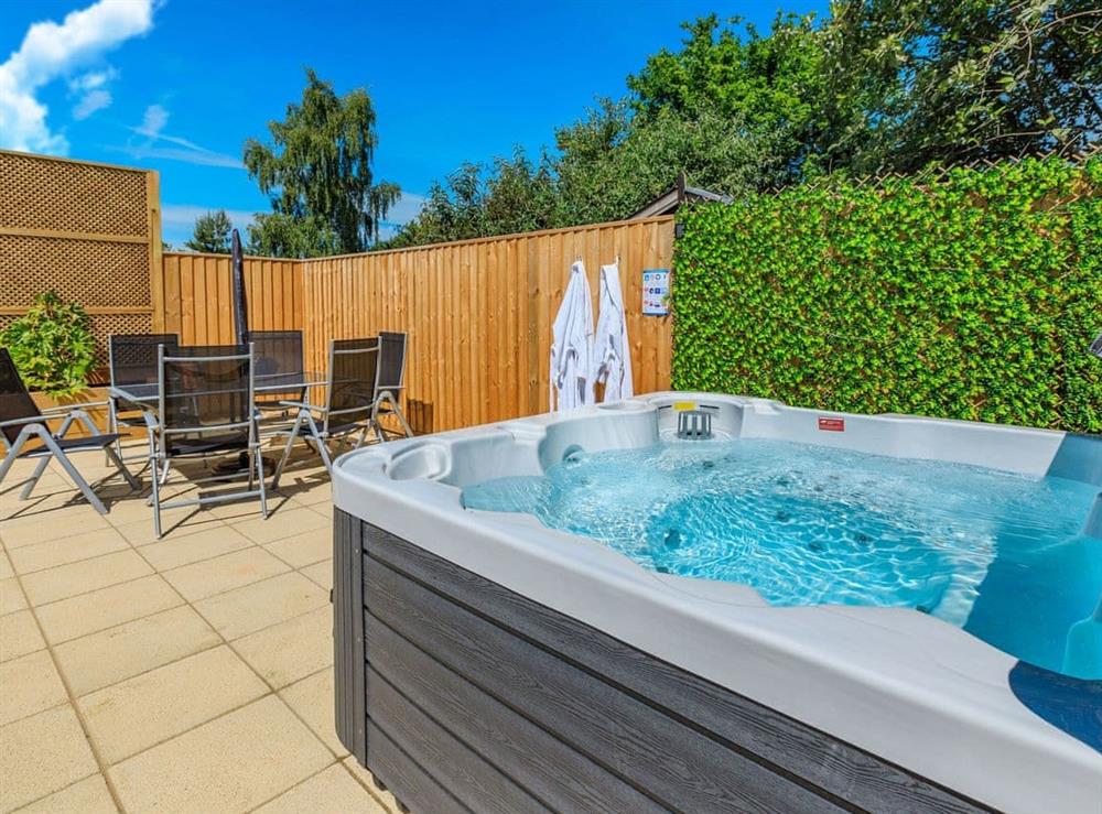 Hot tub at Pea Cottage in Limington, near Yeovil, Somerset