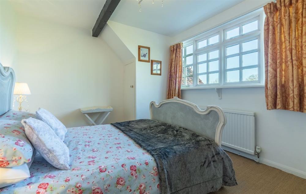 Bedroom two with 4’6 double bed (photo 2) at Peak Hill Cottage, Theberton