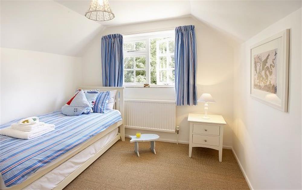 First floor: Single bedroom with 3' bed and truckle bed for an additional child at Peak Hill Cottage, Theberton