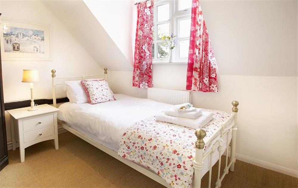 First floor: Single bedroom with 3' bed at Peak Hill Cottage, Theberton